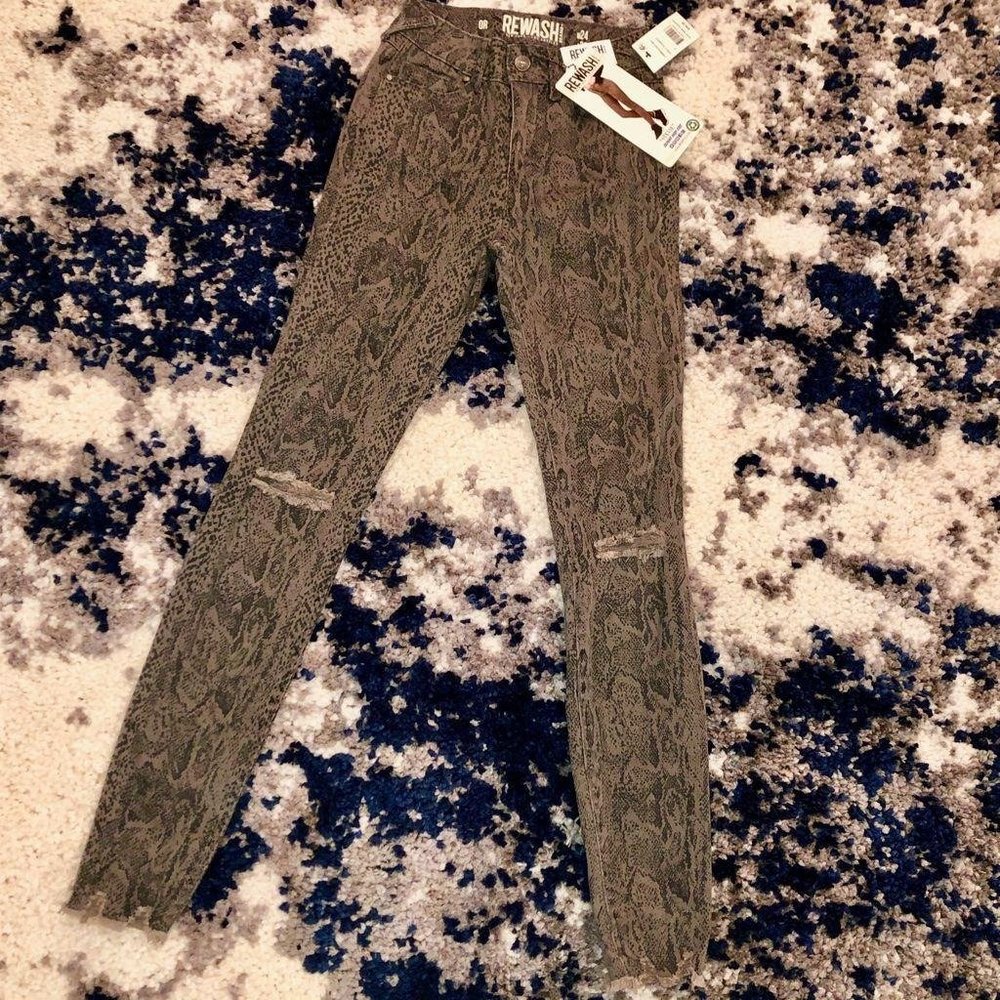 Rewash Juniors' Stevie Ripped Printed Skinny High Rise, Grey Pigment - 24/30